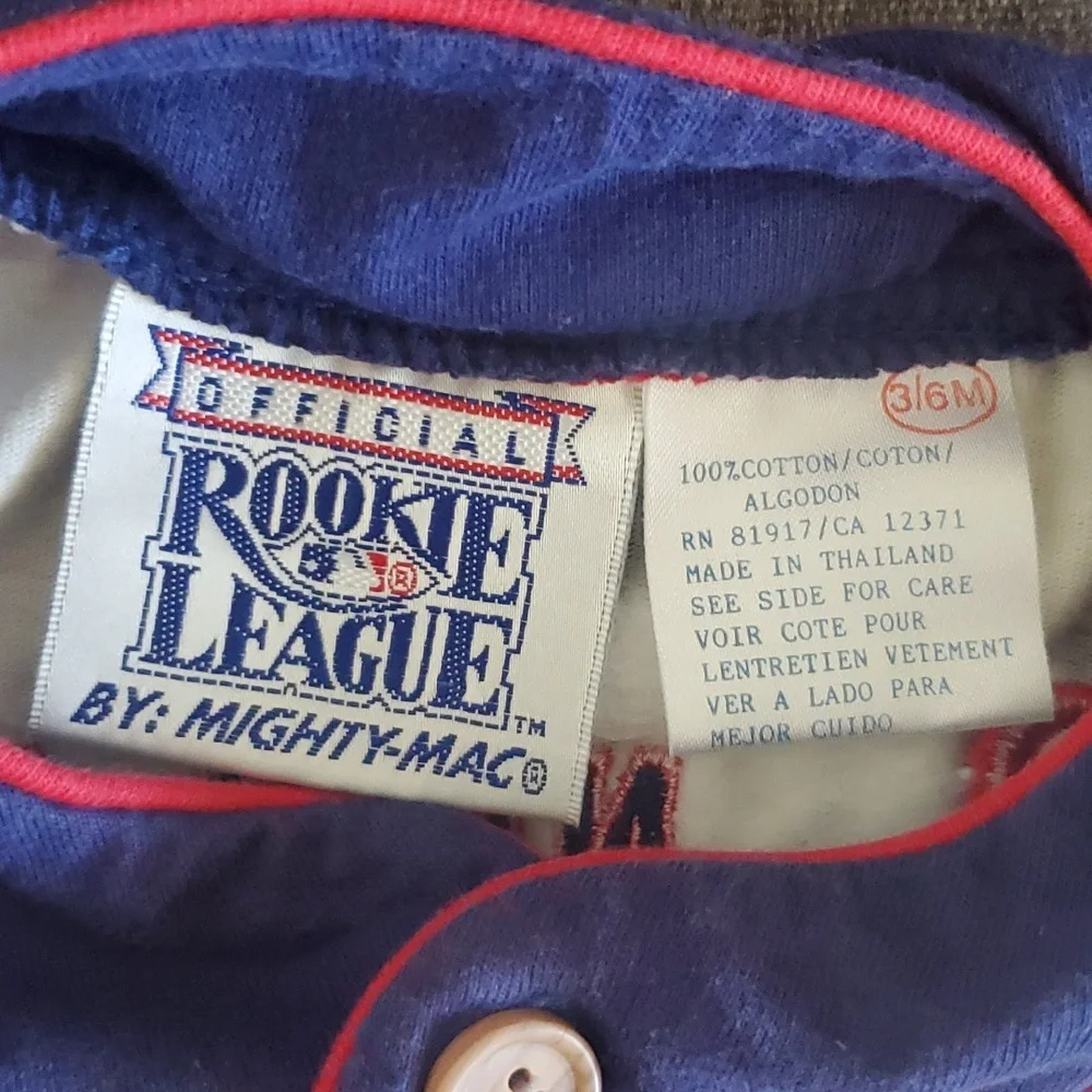 VINTAGE NEW YORK YANKEE INFANT TODDLER  ONE PIECE JERSEY. OFFICIAL ROOKIE LEAGUE - Picture 4 of 6